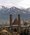 Erzurum Kalesinden Çifte Minareli Medrese ve Palandöken